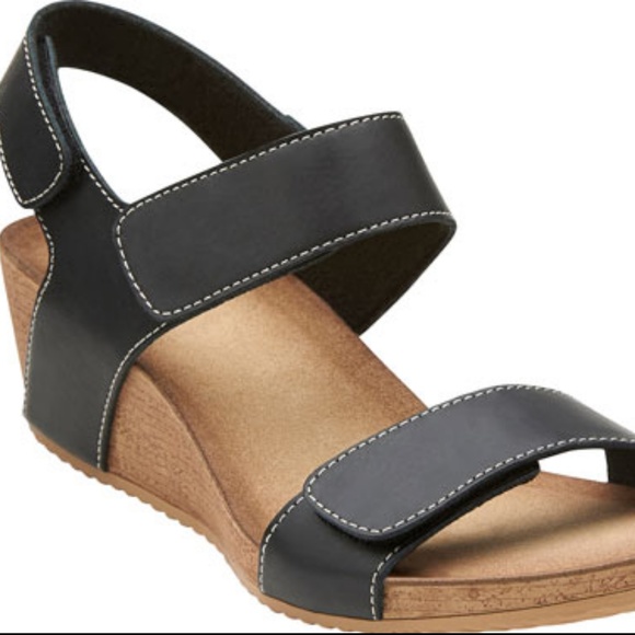 clarks comfort wedges